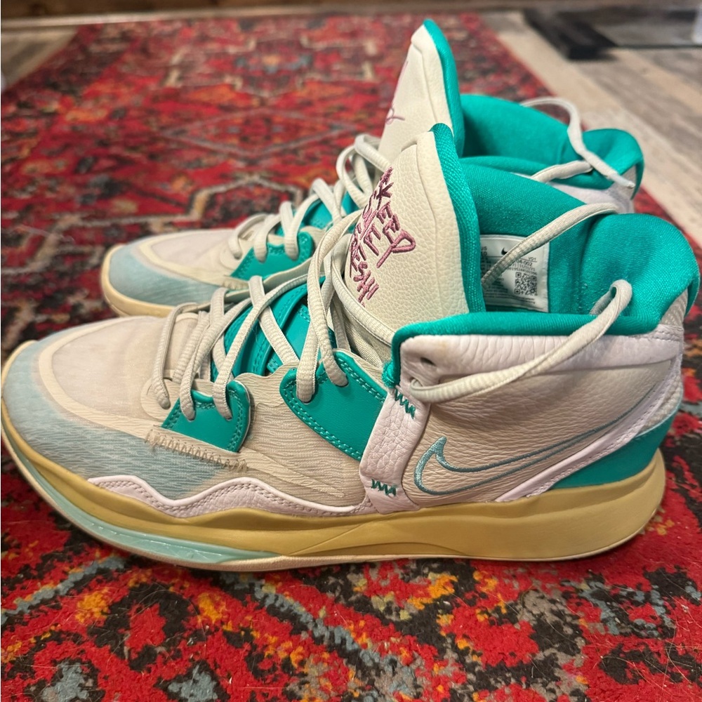 Nike Kyrie Infinity men’s size 10